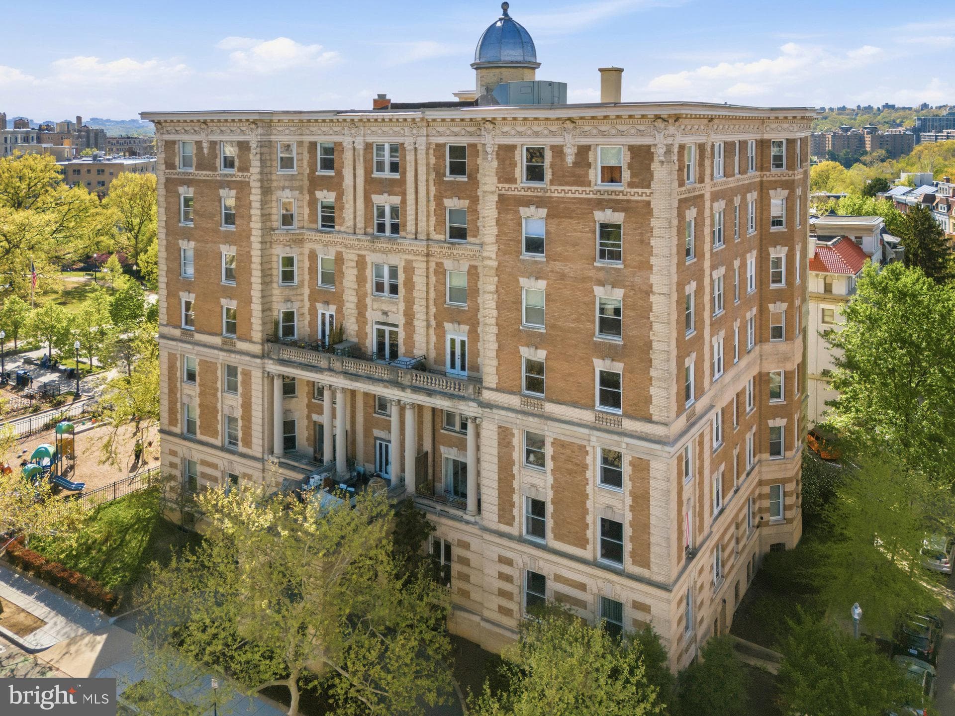 1851 Columbia Road NW 401