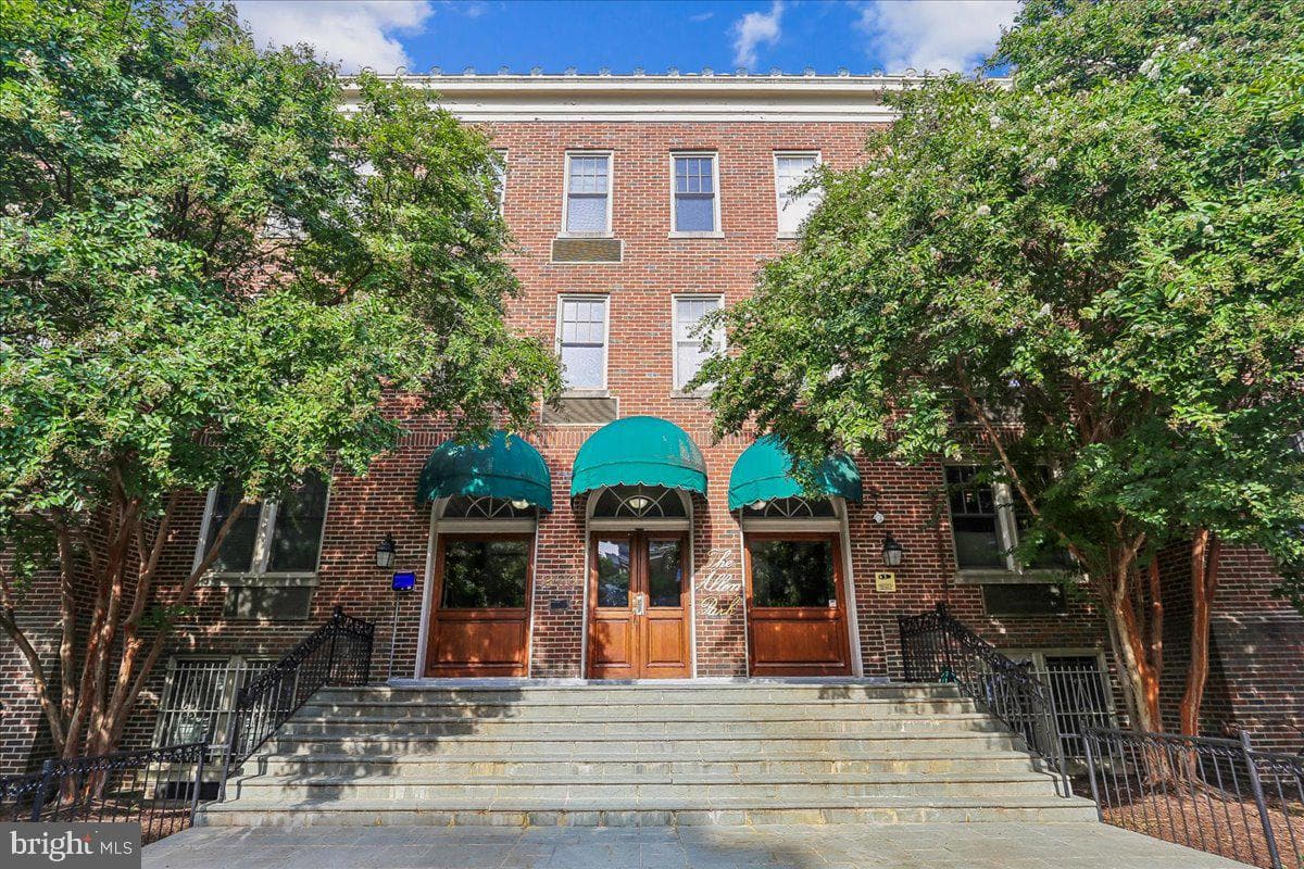 2410 20th Street NW 208