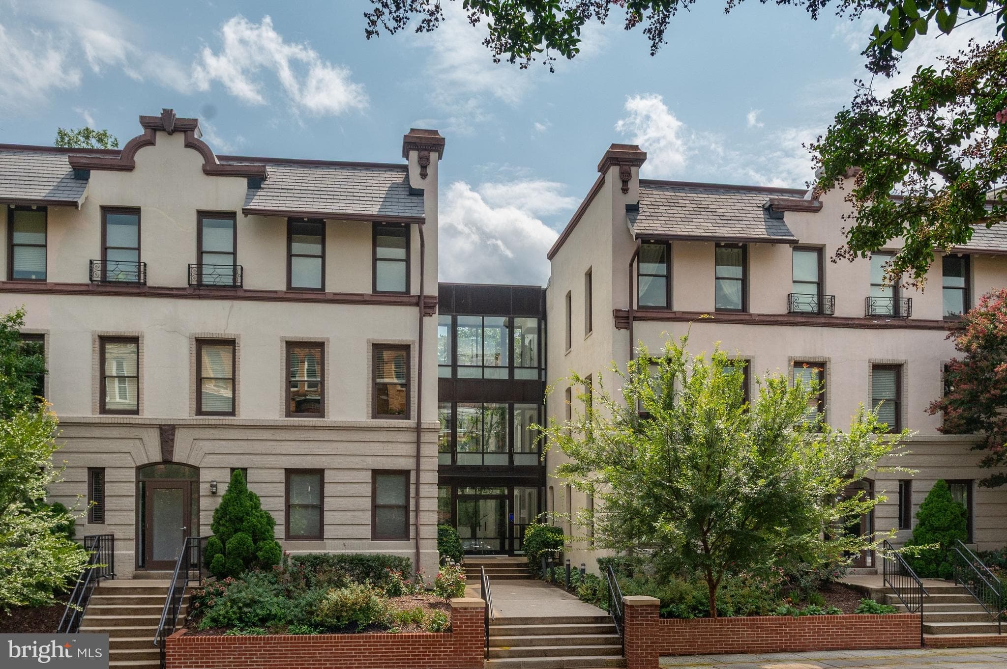 1840 Vernon Street NW 103