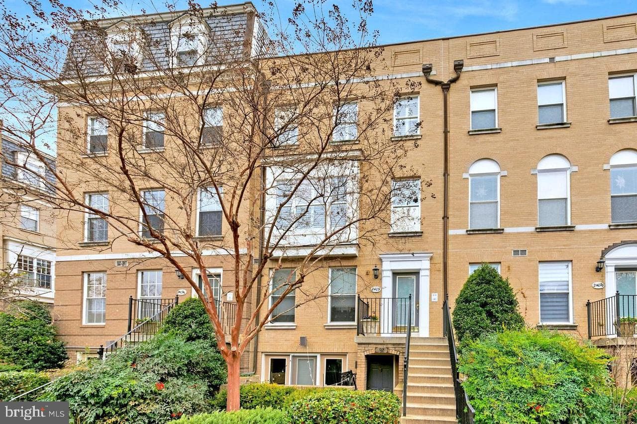2407 20th Street NW 1096