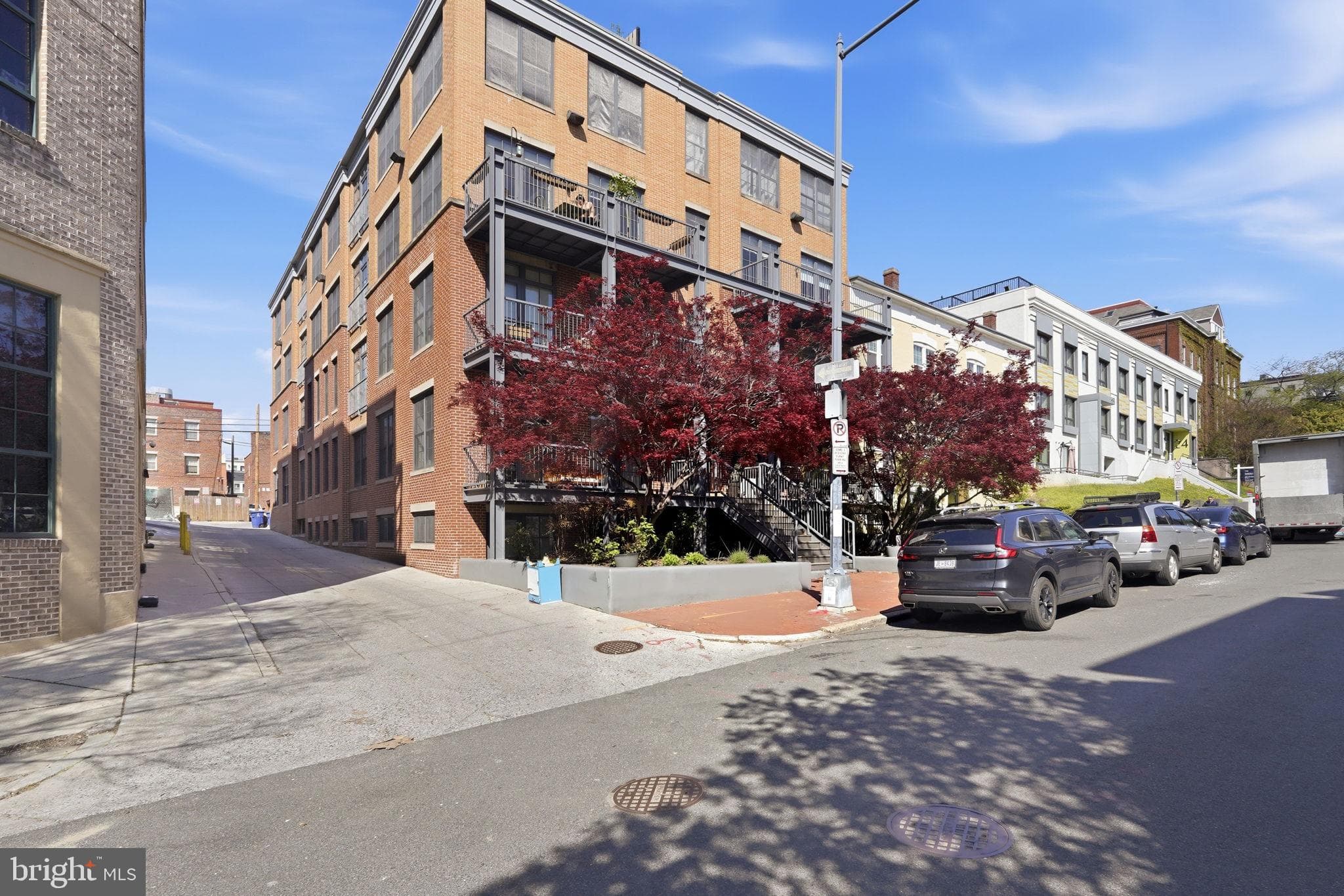 2412 17th Street NW 305