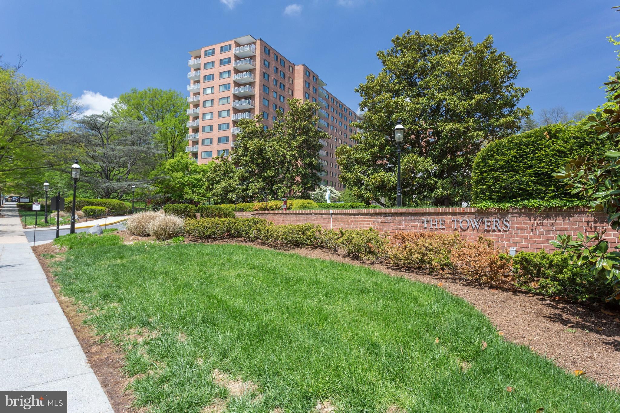 4201 Cathedral Avenue NW 212E photo 1