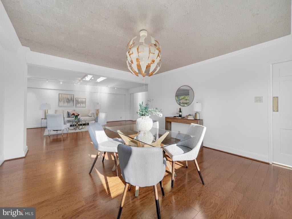 4201 Cathedral Avenue NW 905W photo 2