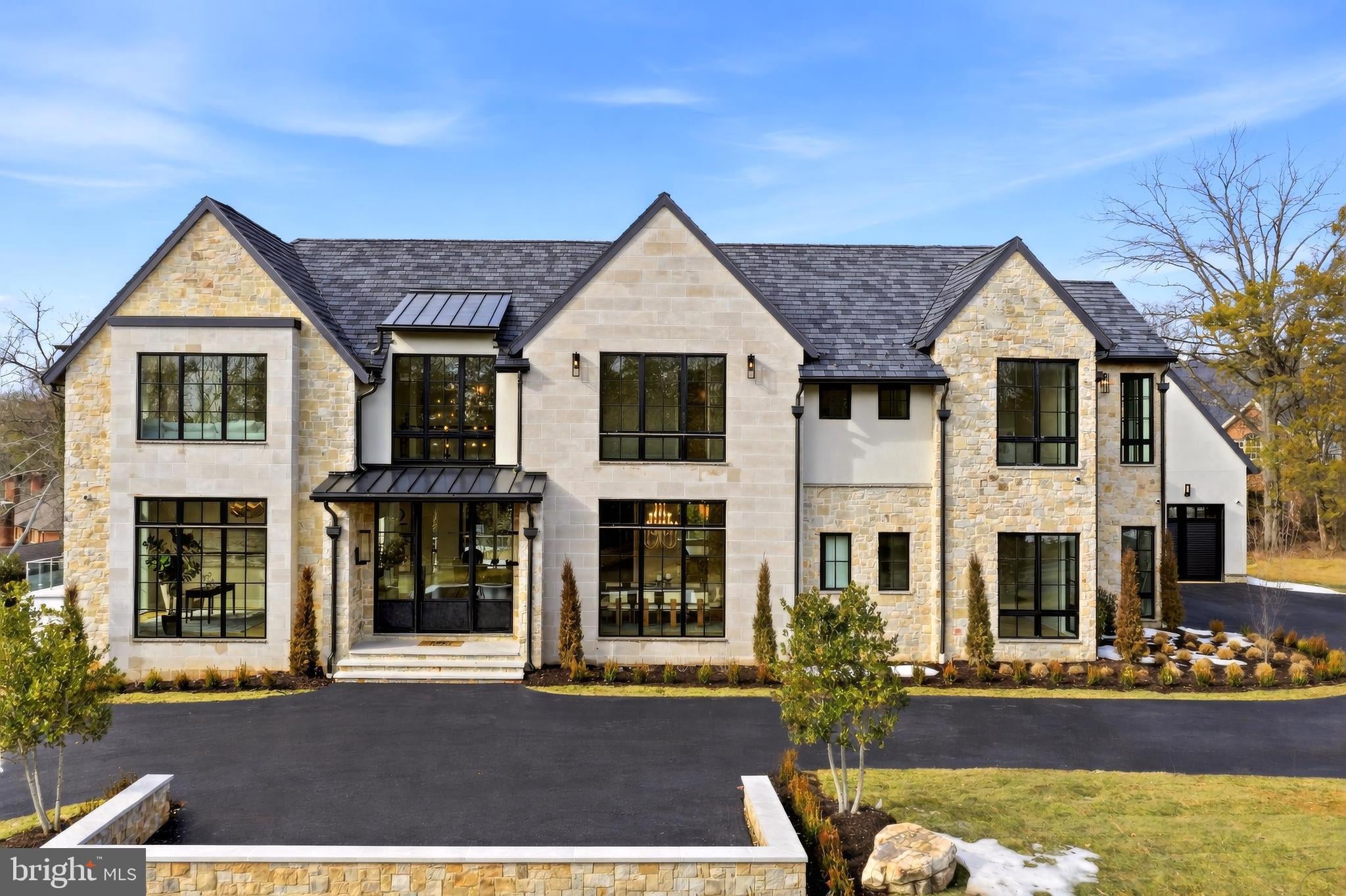 1306 Ballantrae Court photo 2
