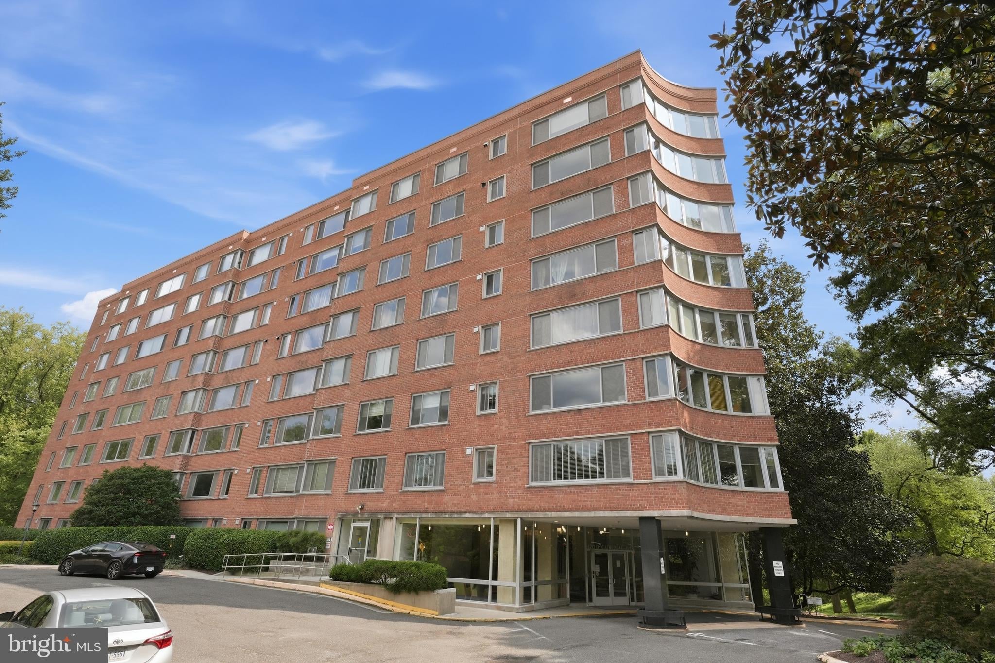 4200 Cathedral Avenue NW 712A photo 2