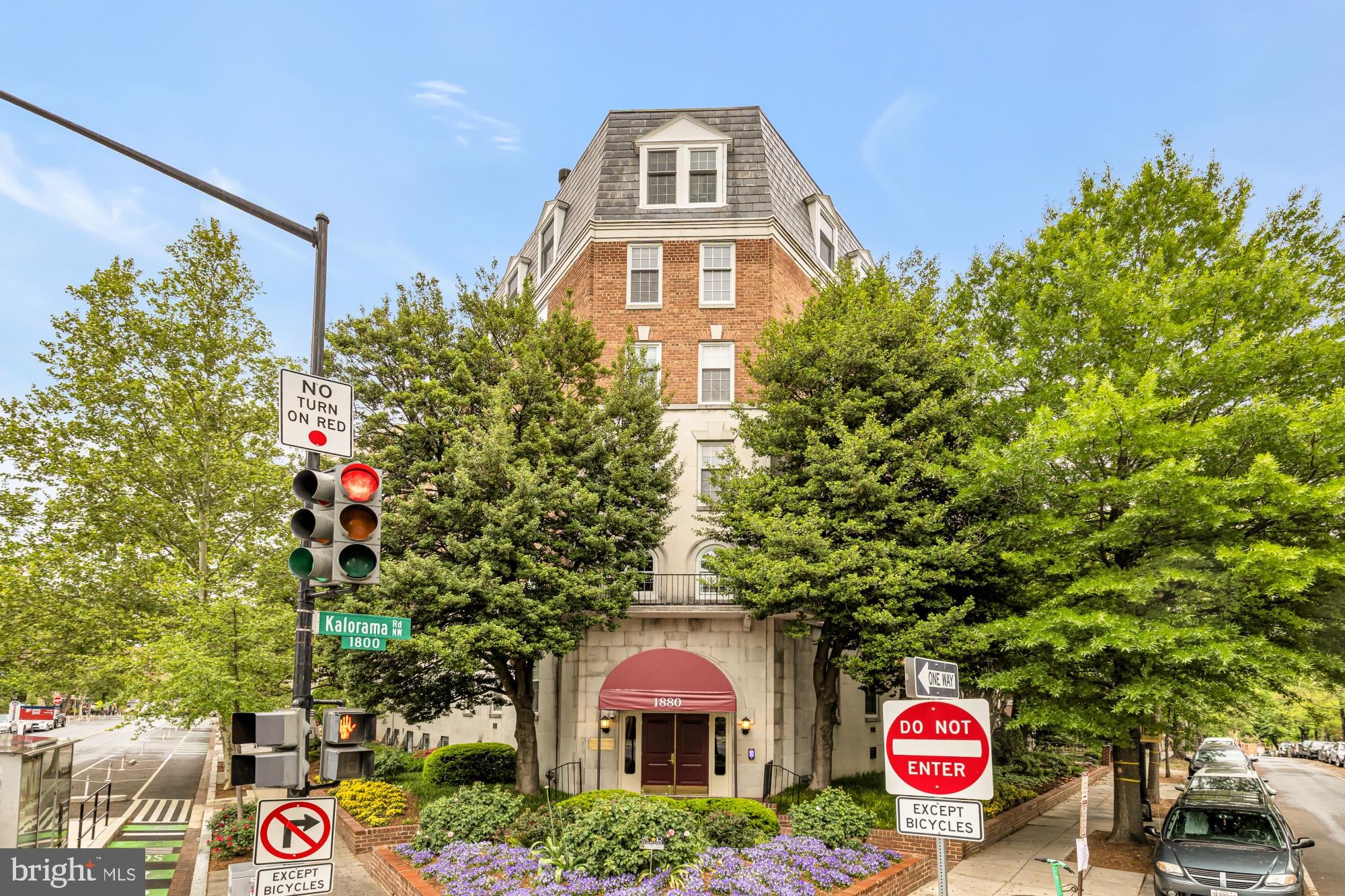 1880 Columbia Road NW 203 photo 2