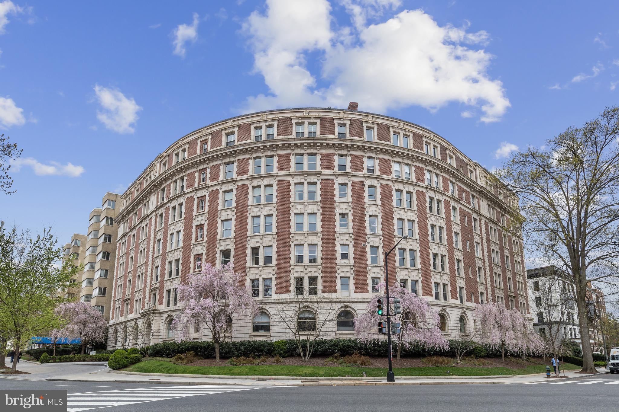 2126 Connecticut Avenue NW 58 photo 2