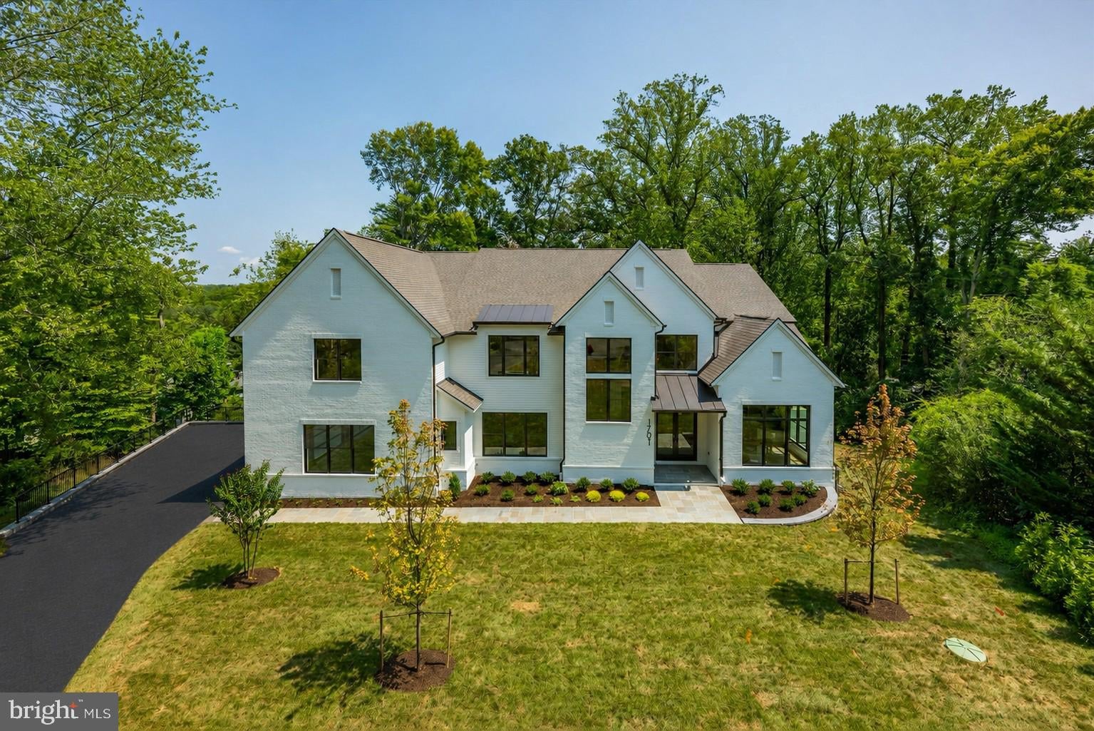 1701 Briar Ridge Road photo 2